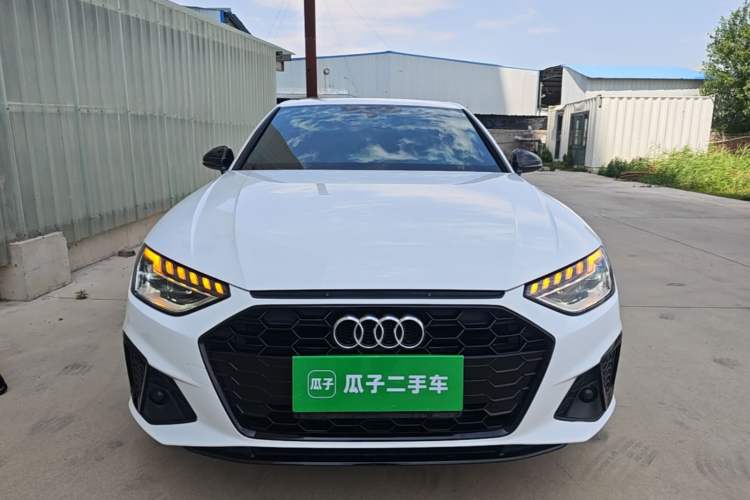 Audi A4 2023 — 2