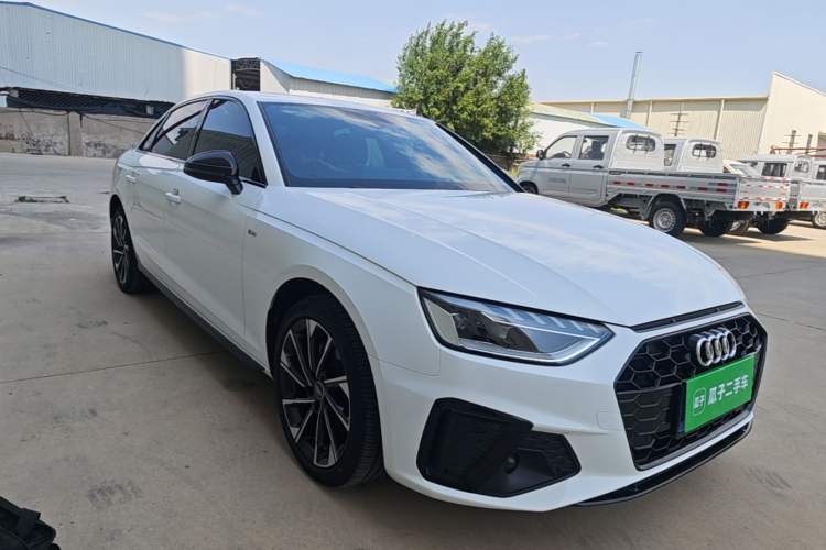 Audi A4 2023 — 3