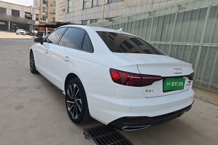 Audi A4 2023 — 4