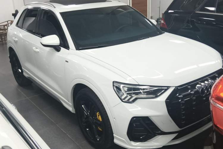 Audi Q3 2022 — 3