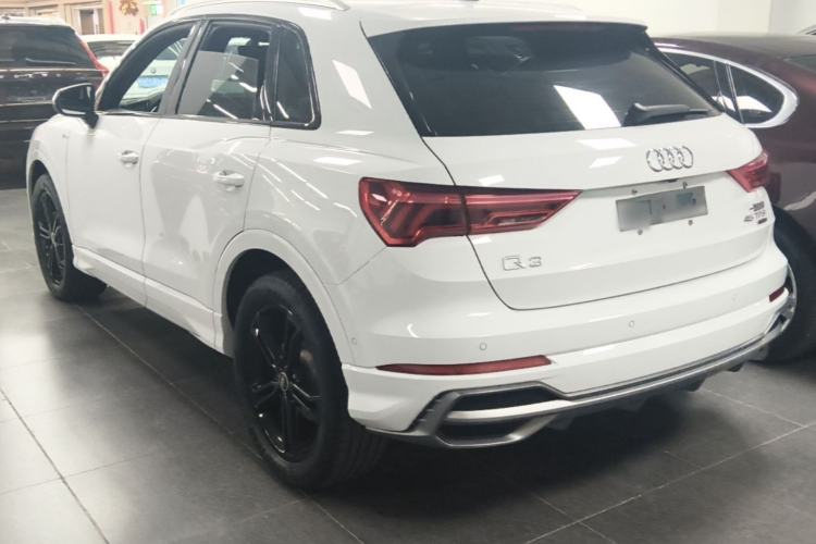 Audi Q3 2022 — 4