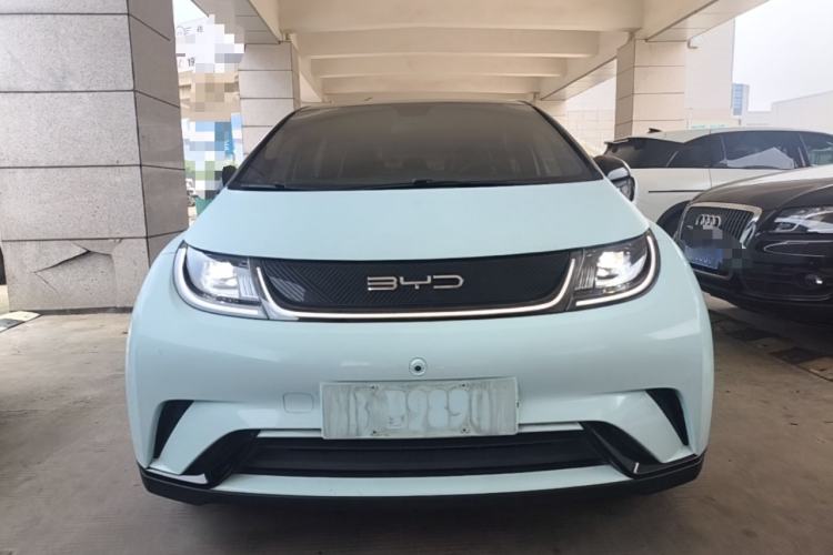 BYD Dolphin 2023 — 2