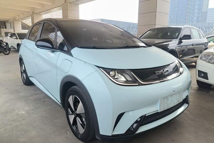 BYD Dolphin 2023 — 3