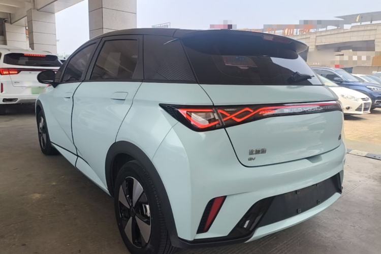 BYD Dolphin 2023 — 4