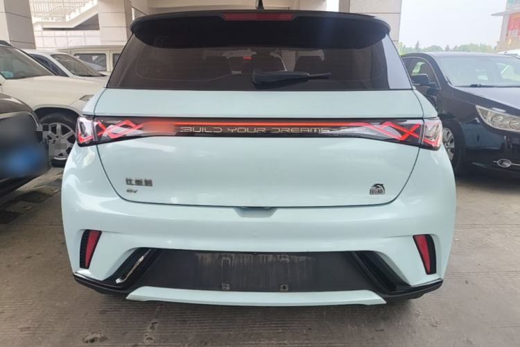 BYD Dolphin 2023 — 5