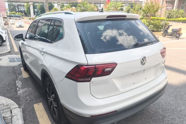 Volkswagen Tiguan L 2020 — фото 4