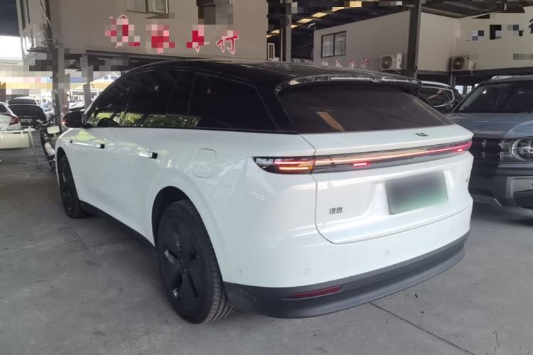Li Auto i6 2025 — 4