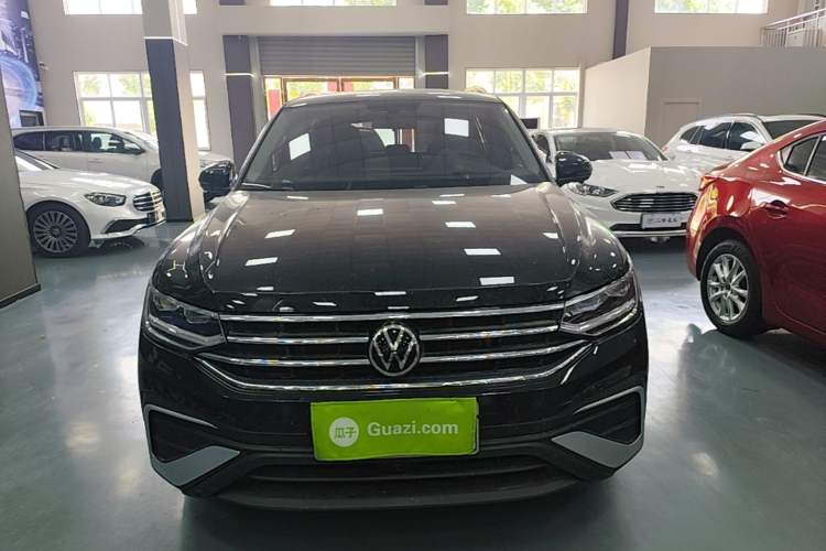 Volkswagen Tiguan L 2022 — 2