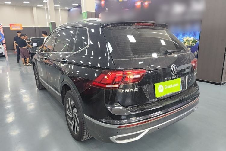 Volkswagen Tiguan L 2022 — 4