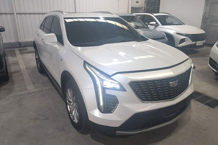 Cadillac XT4 2023 — фото 3