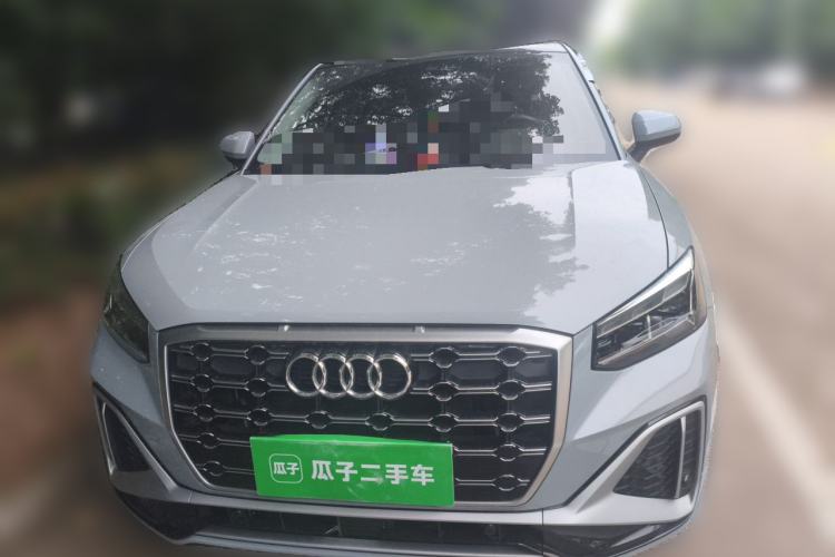 Audi Q2L 2022 — 2