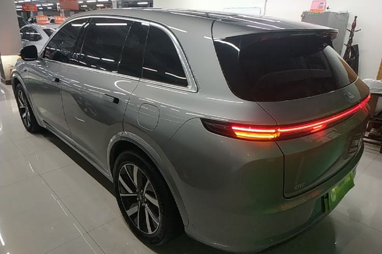 Li Auto L7 2023 — 4
