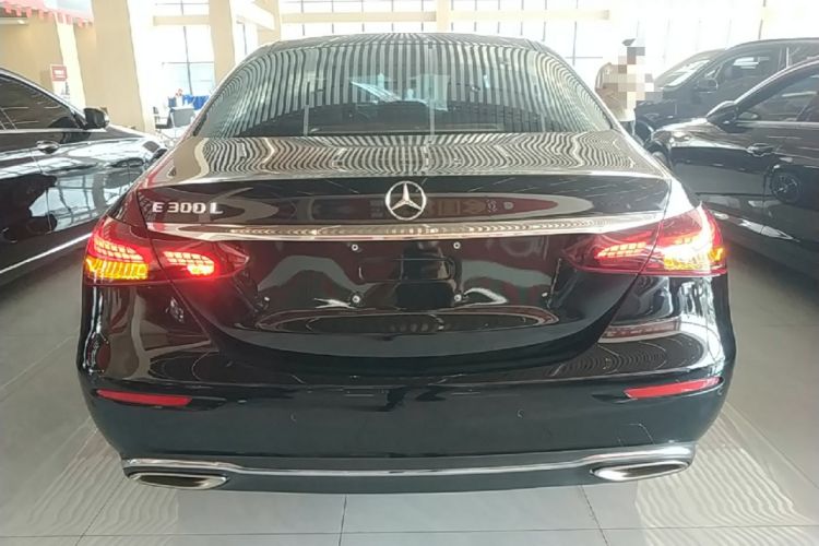 Mercedes-Benz E 260 L 2022 — 5