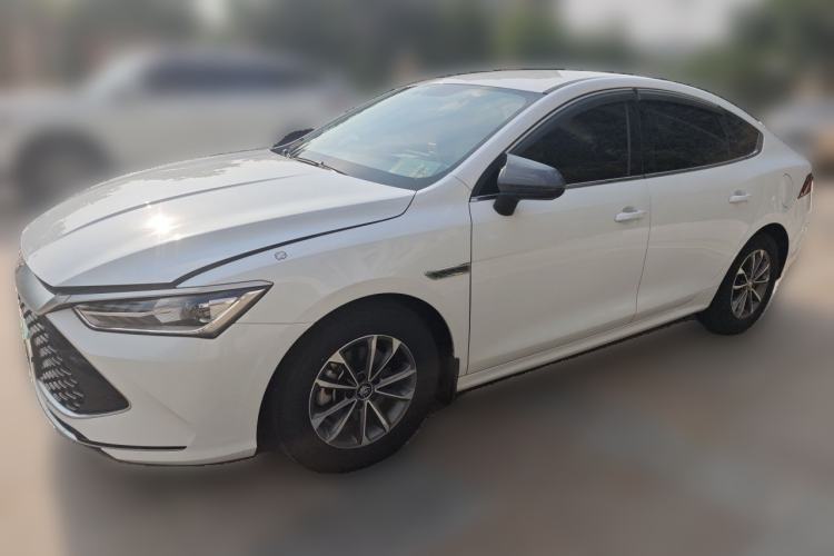 BYD Qin Plus 2023 — фото 1