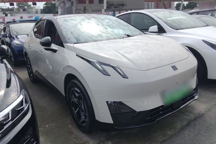 Lynk & Co Z20 2026 — 3