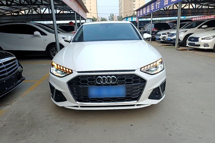 Audi A4 2020 — 2