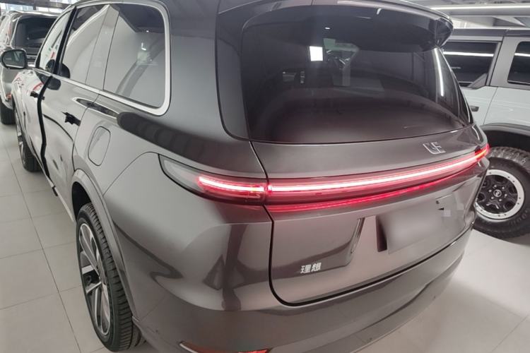 Li Auto L9 2022 — 4
