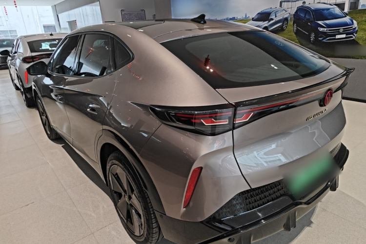 Volkswagen ID.UNYX 2024 — 4