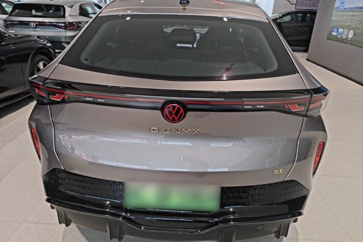 Volkswagen ID.UNYX 2024 — 5