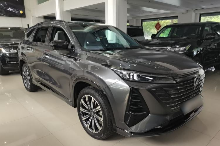 ChangAn CS75 PLUS 2024 — фото 3
