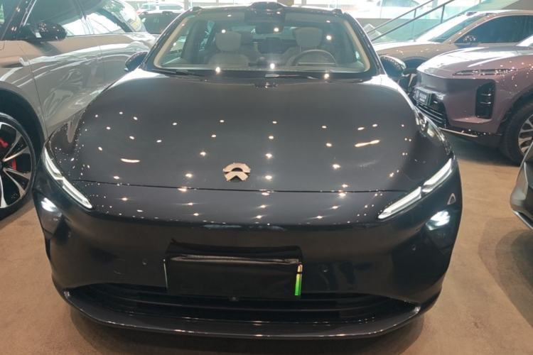NIO ET7 2023 — 2