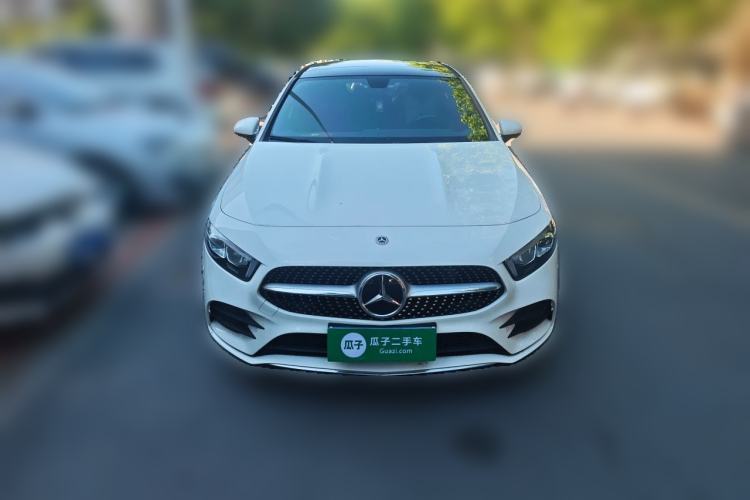 Mercedes-Benz A 200 L 2021 — 2