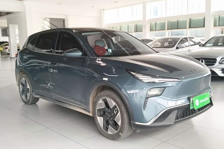 Bestune Yueyi 03 2025 — 3