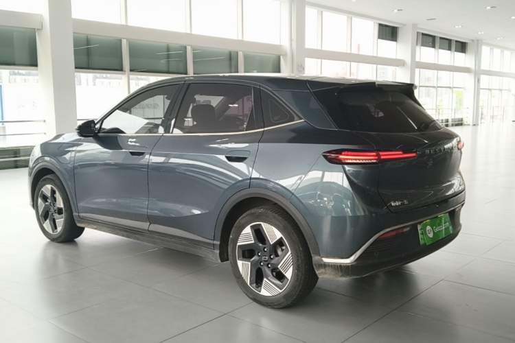 Bestune Yueyi 03 2025 — 4
