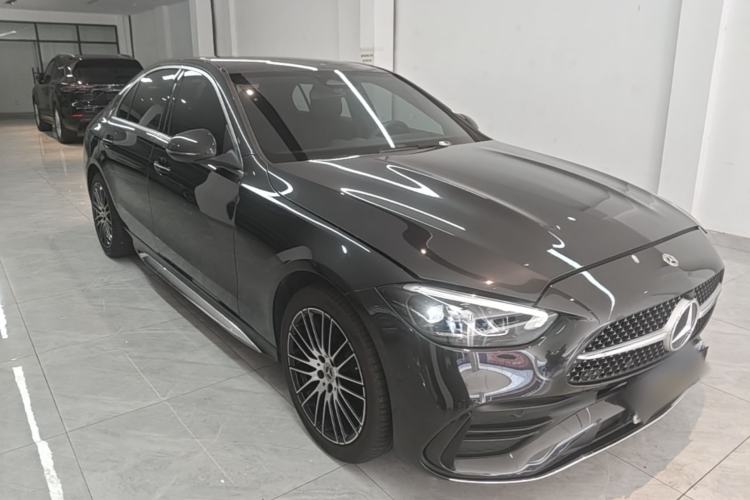 Mercedes-Benz C 260 L 2023 — 3