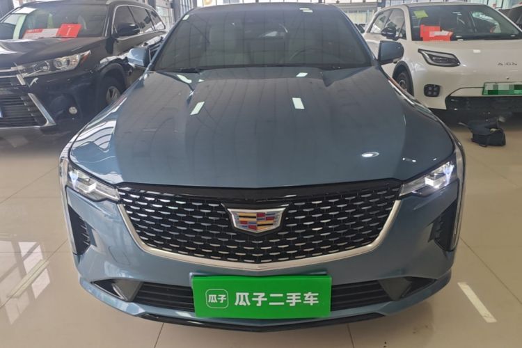 Cadillac CT4 2023 — 2