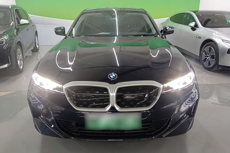 BMW i3 2024 — 2