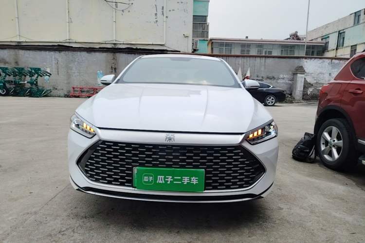 BYD Qin Plus 2023 — фото 2