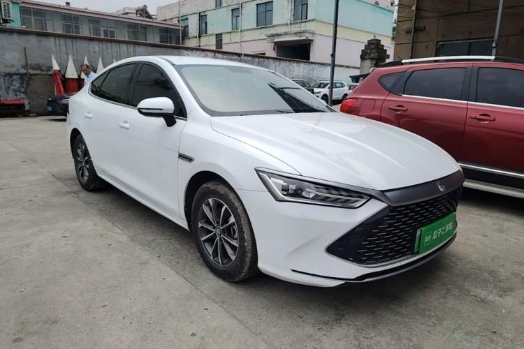 BYD Qin Plus 2023 — фото 3