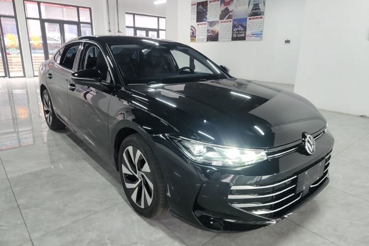 Volkswagen Passat 2025 — 3