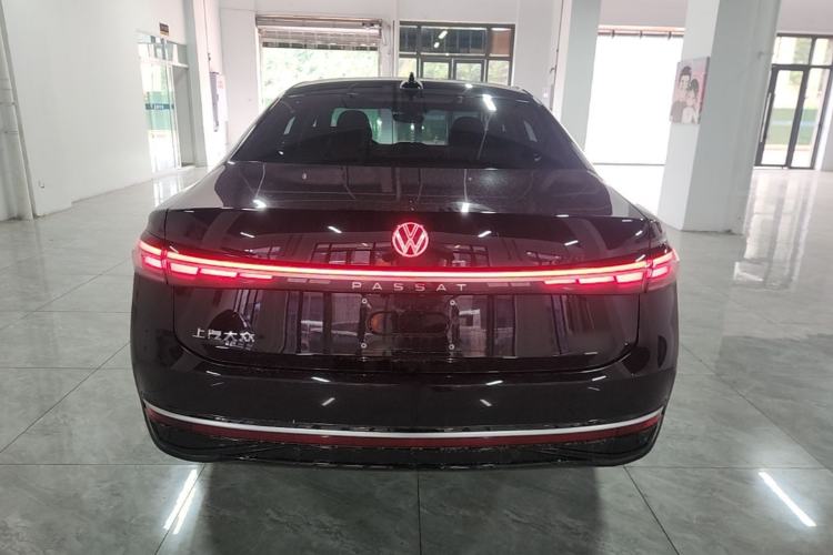 Volkswagen Passat 2025 — 5