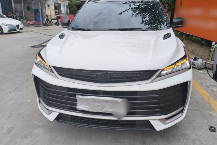 Geely Coolray 2025 — 2