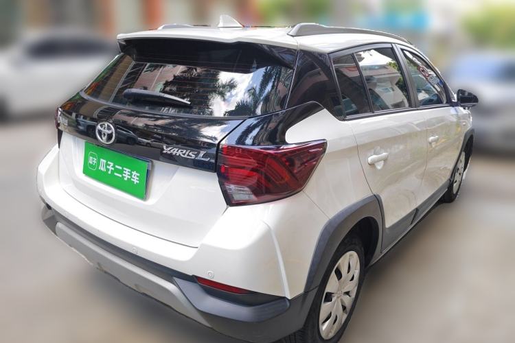 Toyota Yaris 2022 — 4