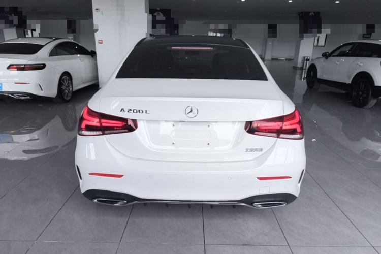 Mercedes-Benz A 200 L 2022 — фото 5