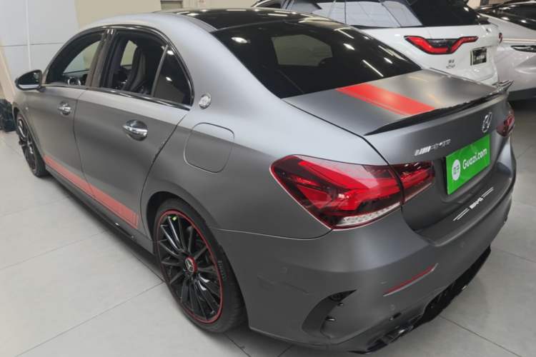 Mercedes-Benz AMG A 35 L 2021 — фото 4