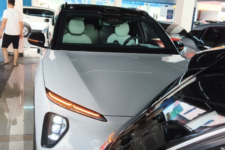 NIO ES6 2024 — 2