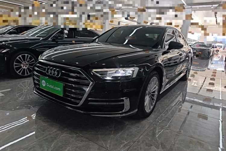 Audi A8 2021 — фото 1