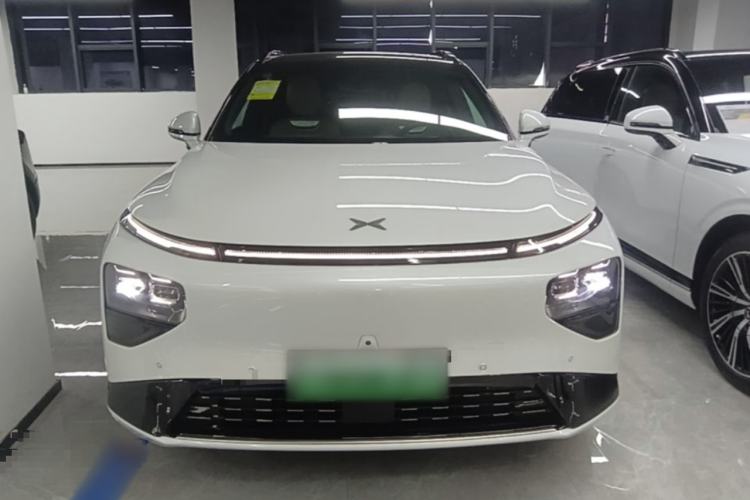 XPeng G9 2025 — фото 2