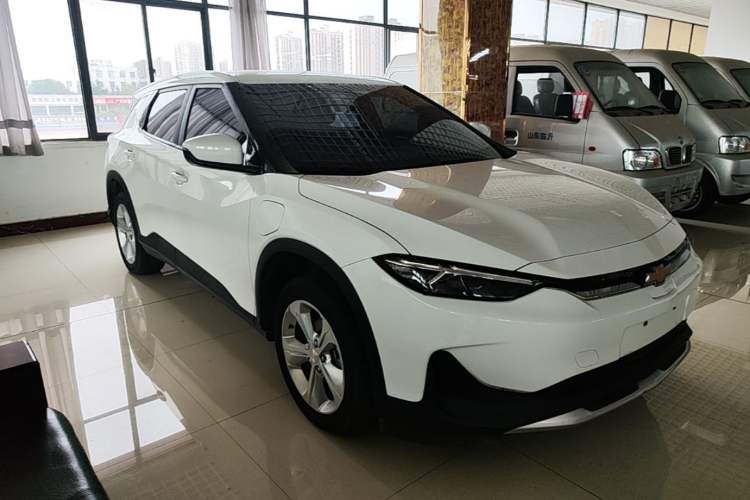 Chevrolet Menlo 2022 — 3