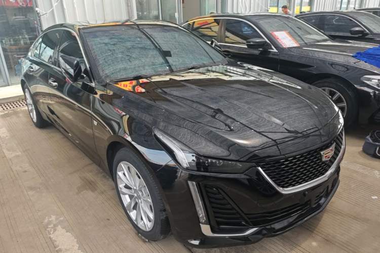 Cadillac CT5 2023 — 3