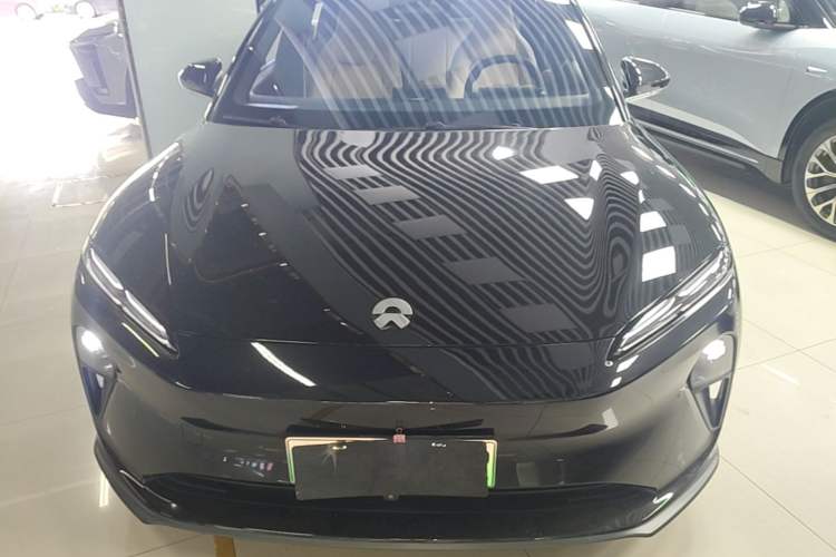 NIO ET5 2022 — 2