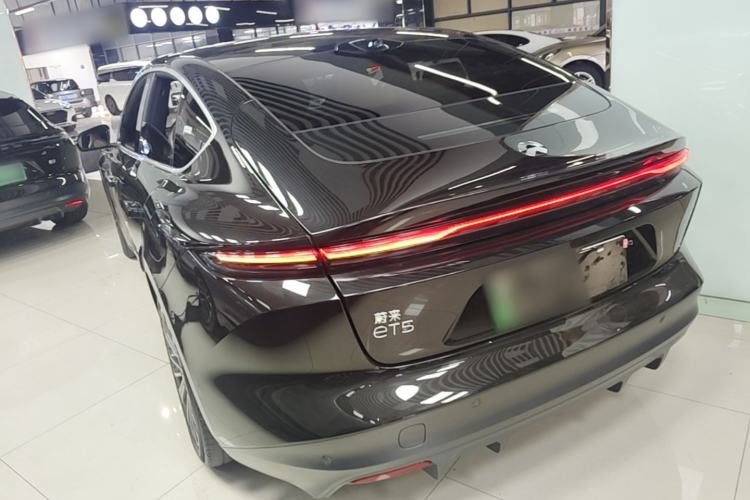 NIO ET5 2022 — 4