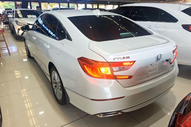 Honda Accord 2018 — 4