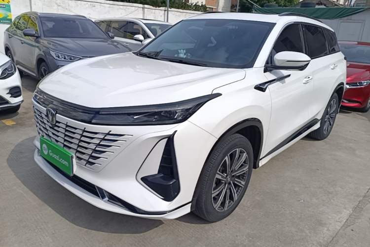 ChangAn CS75 PLUS 2023 — фото 1