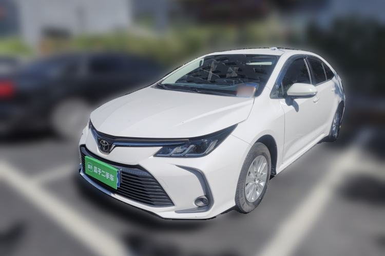 Toyota Corolla 2022 — фото 1