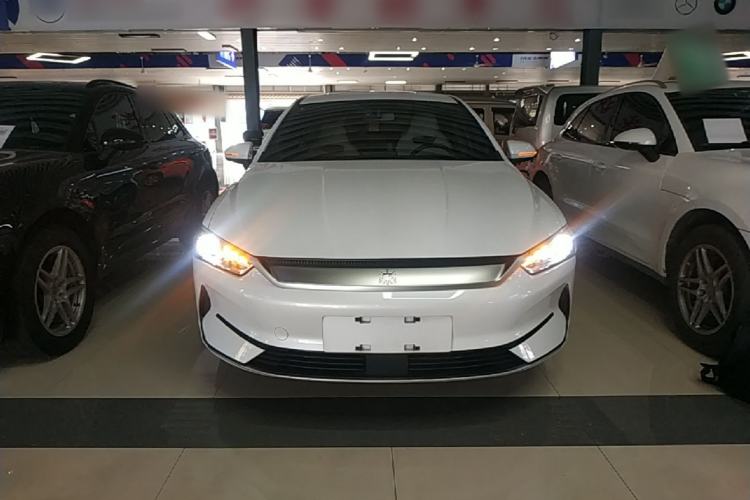BYD Qin PLUS 2024 — фото 2